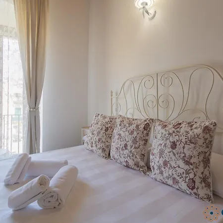 Palazzo Santa Maria Del Buon Consiglio By Apulia 아파트 *