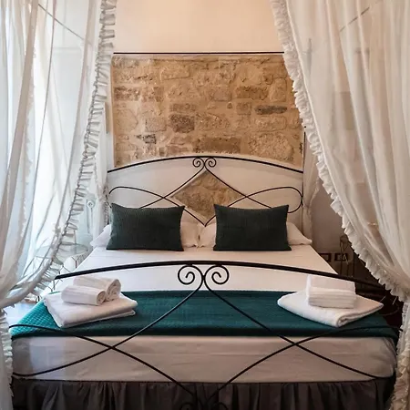 Palazzo Santa Maria Del Buon Consiglio - 1 Bari