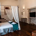 Palazzo Santa Maria Del Buon Consiglio - 1 *