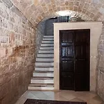 Palazzo Santa Maria Del Buon Consiglio - 1 Apartment Bari