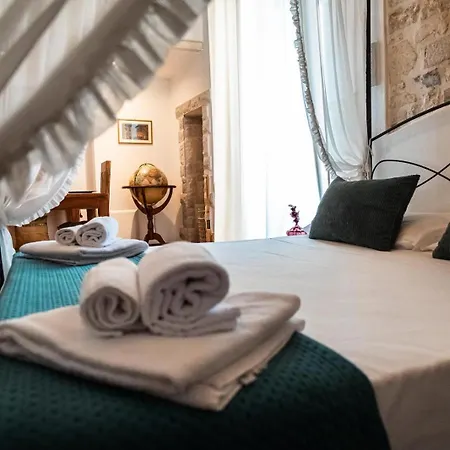 Palazzo Santa Maria Del Buon Consiglio - 1 Apartamento *