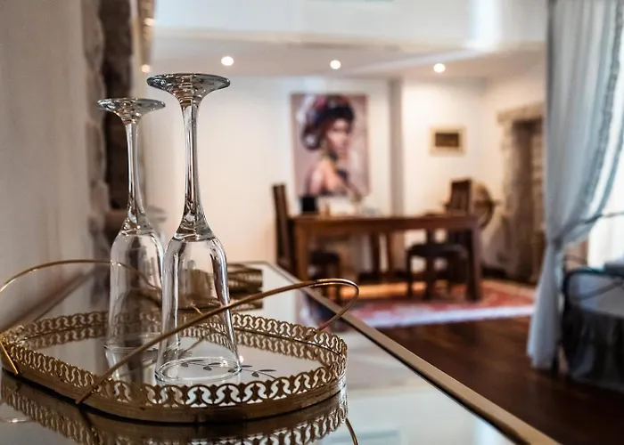 Palazzo Santa Maria Del Buon Consiglio - 1 *