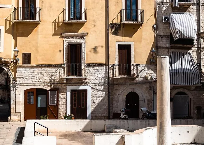 Palazzo Santa Maria Del Buon Consiglio - 1