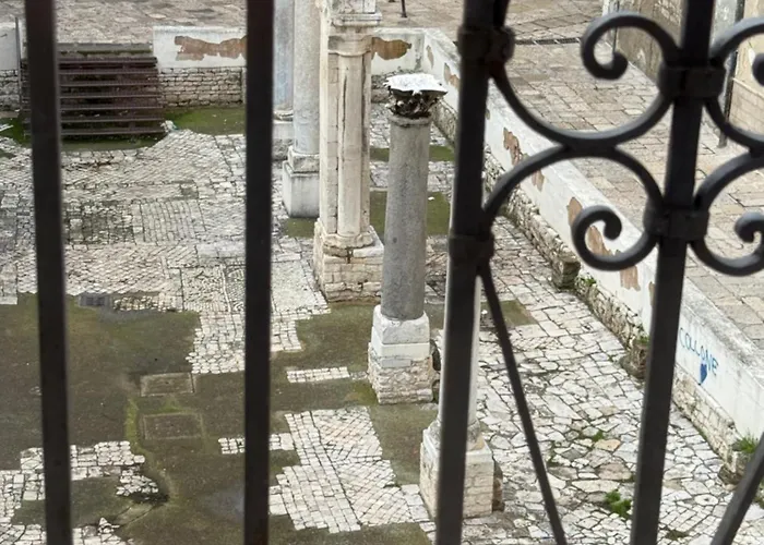 Апартаменты Palazzo Santa Maria Del Buon Consiglio - 1 Бари